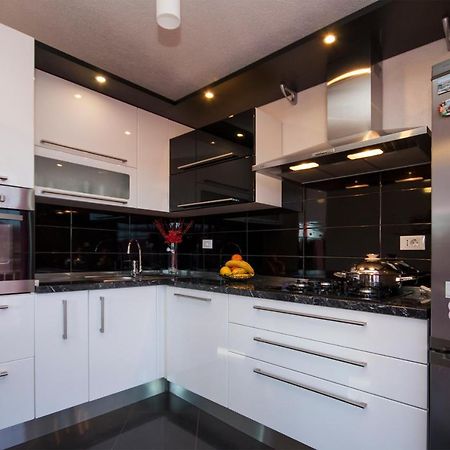 Apartman Sena Примоштен Екстер'єр фото