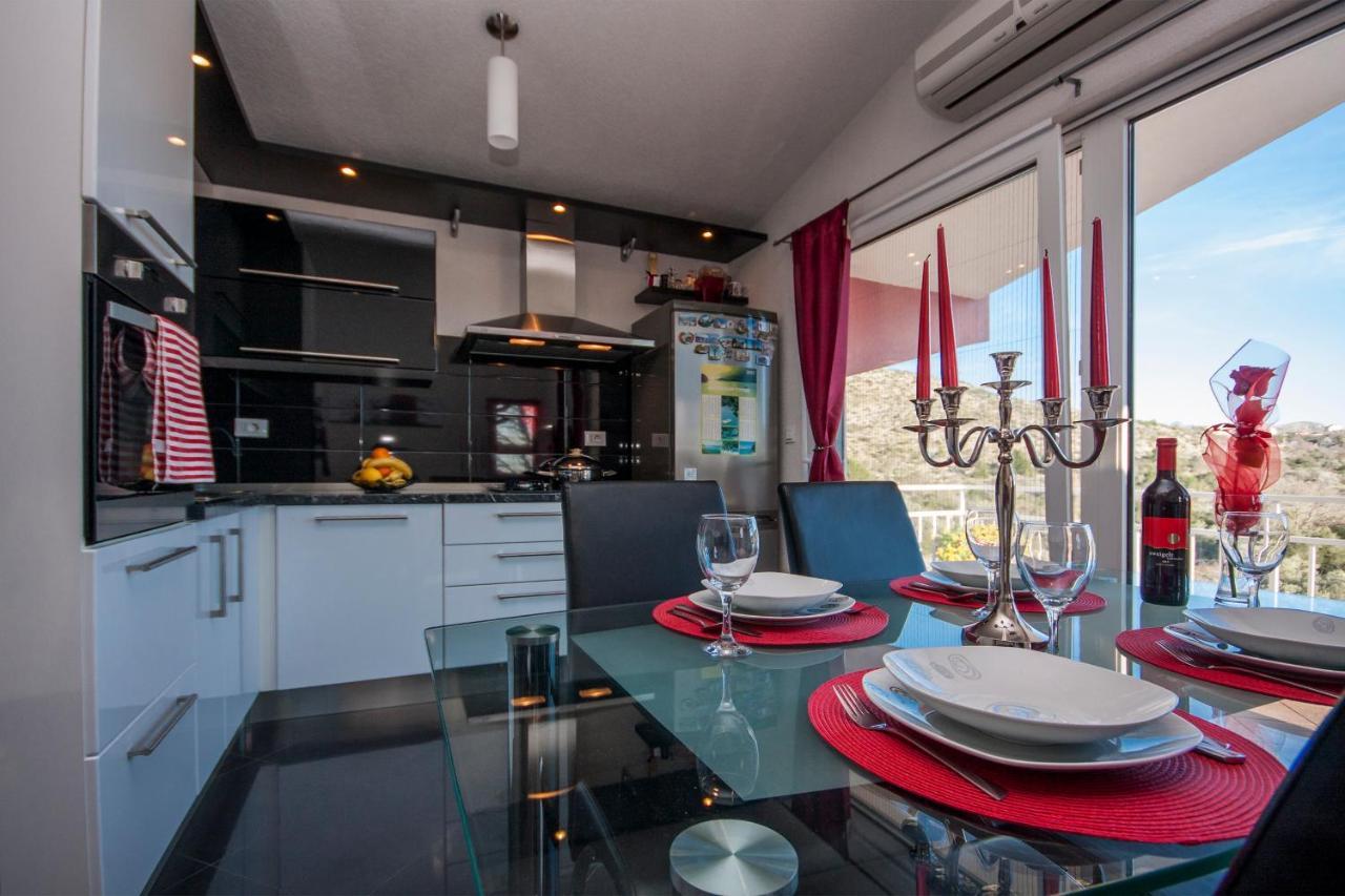 Apartman Sena Примоштен Екстер'єр фото