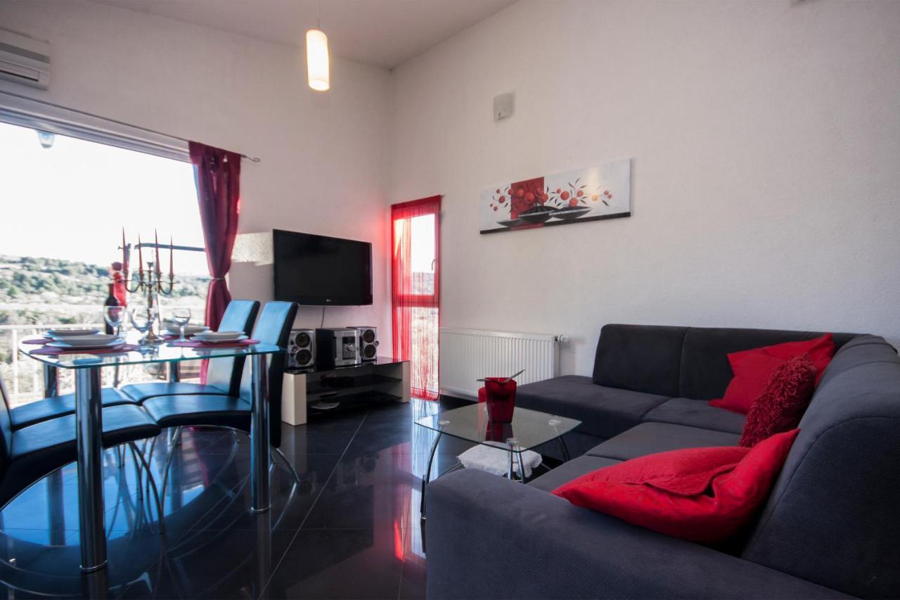 Apartman Sena Примоштен Екстер'єр фото