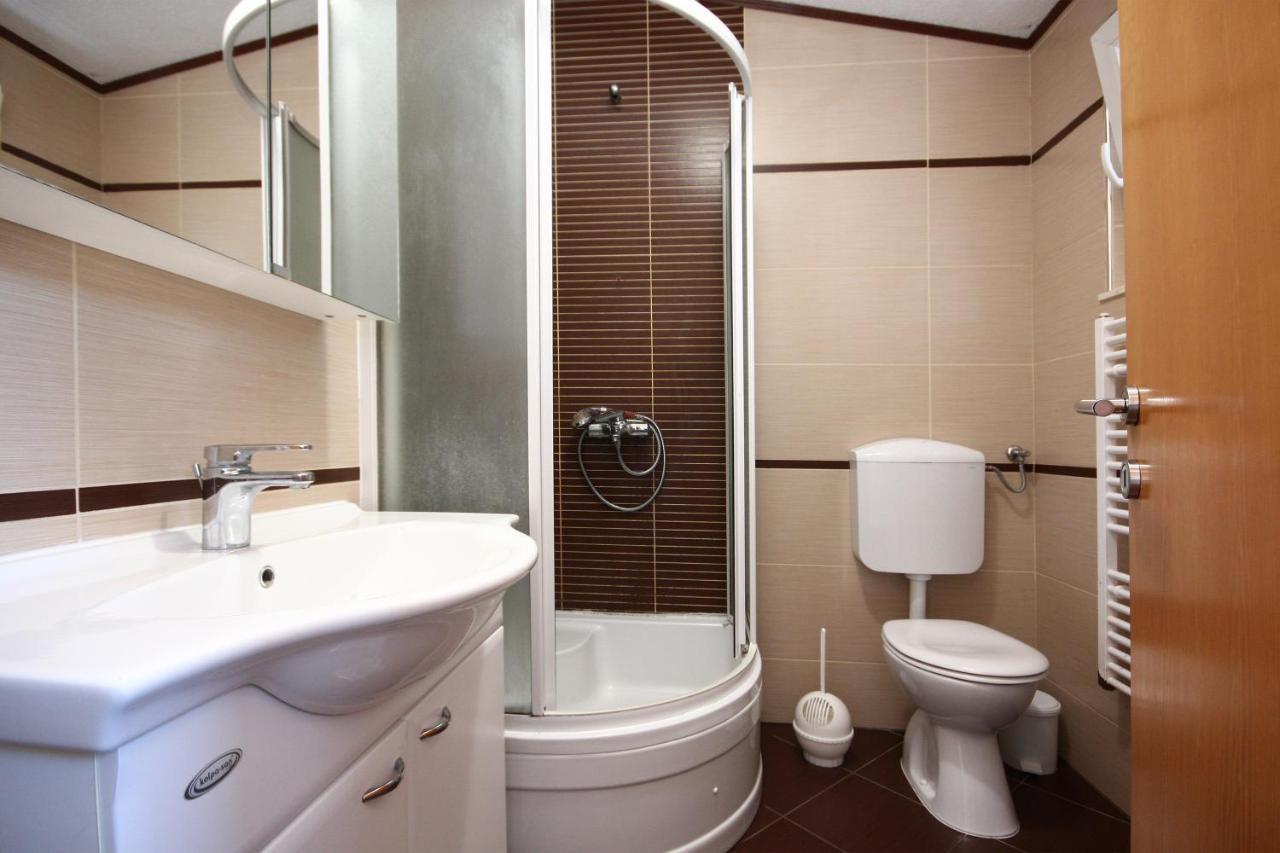 Apartman Sena Примоштен Екстер'єр фото